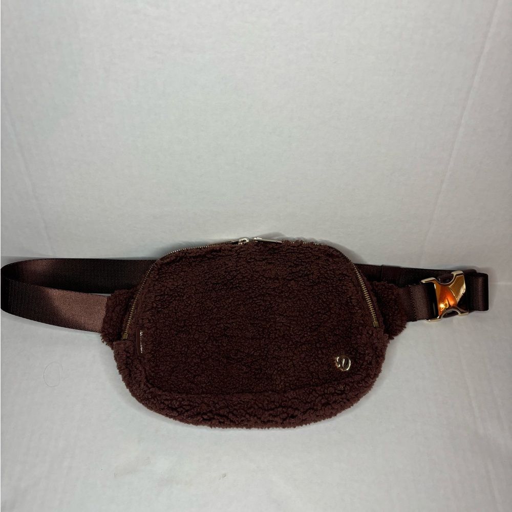 Lululemon Brown Sherpa Belt Bag